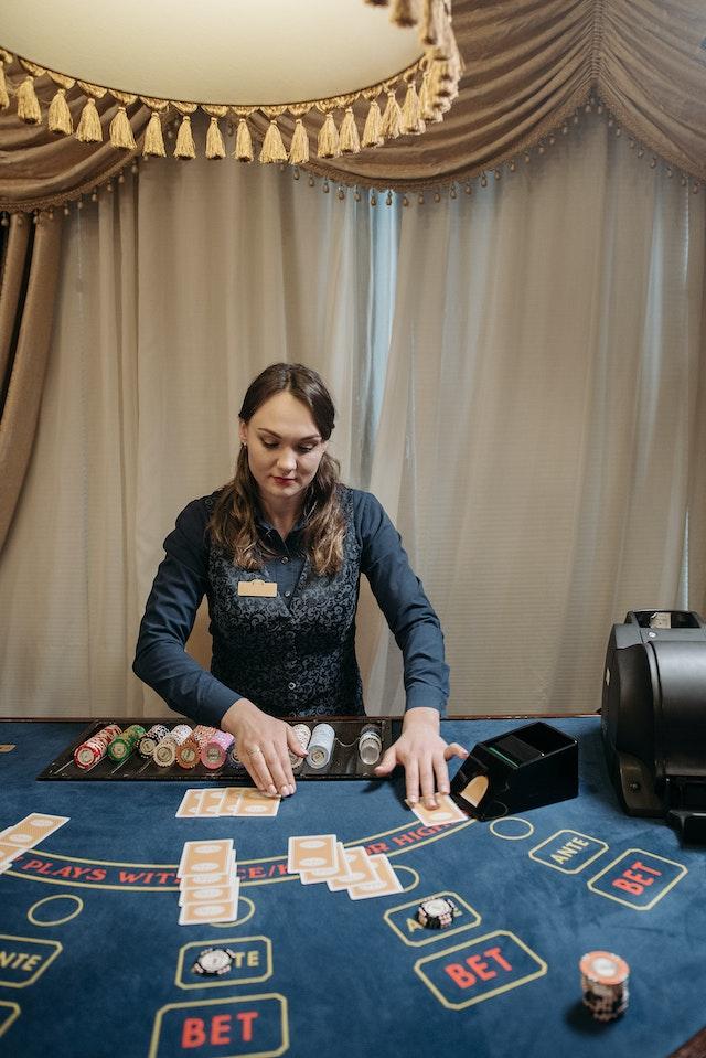 holiday party games